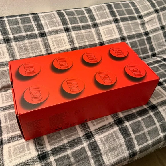 Crocs LEGO
BRAND NEW - Picture 2 of 10